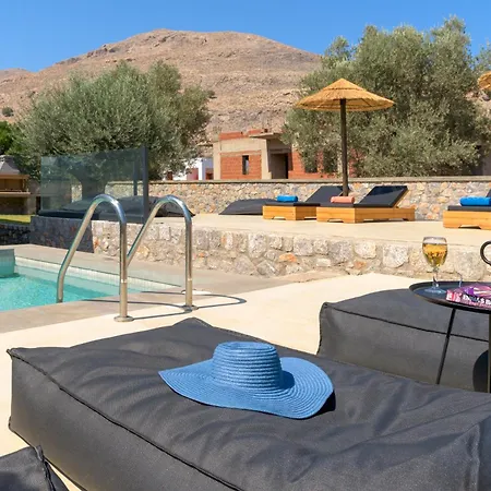 Lambis Harmonia Villa *